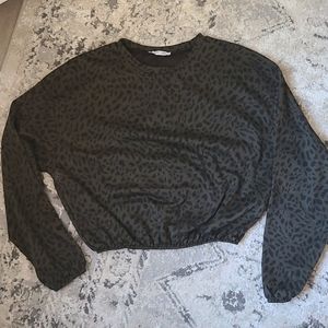 Leopard cropped sweater
